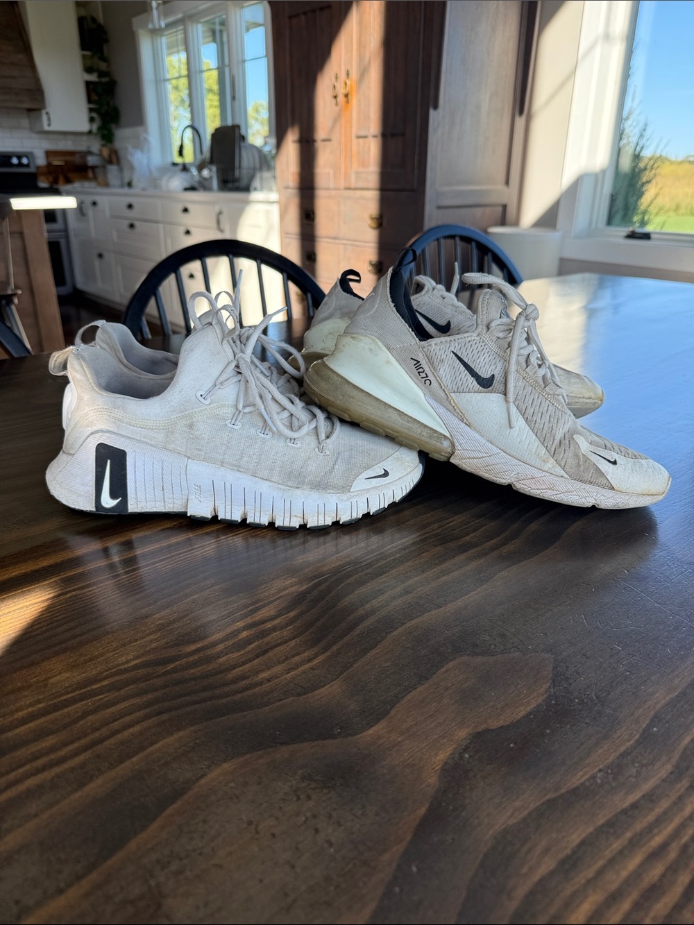 Nike men’s 10 bundle: Nike Air max 270 & Nike free metcon 6